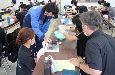 YvdJG0MYuCk5NJ1tlZWK.jpg?w=940&h=940