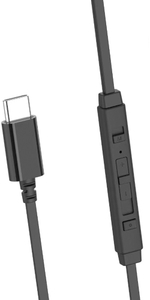 接続端子（USB Type-C）とリモコン