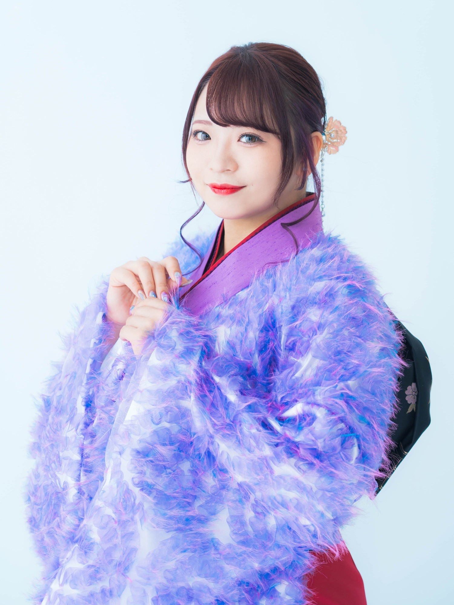 北山たけしプロデュース・堀内春菜、曽我の傘焼きまつりで新曲「みれん傘」ヒット祈願！