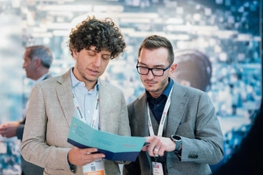 日本企業のAIガバナンス強化に向けた研修サービスが新登場　 ニーズに合わせカスタマイズ可能な 「AIリテラシー／ガバナンス研修」