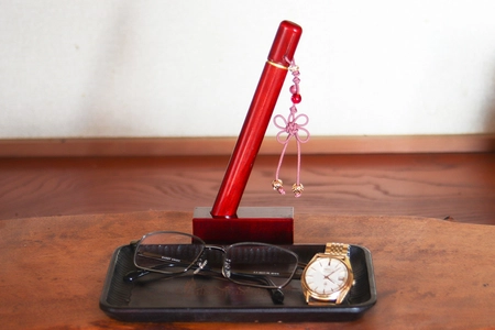 思い思いの供養を身近に　 心に寄り添う手元供養品「灯(とう／ともり)」登場