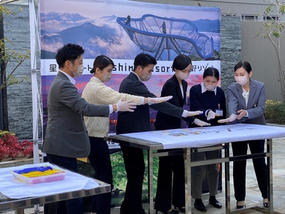 Z9PVX7NuGfaKhKbLz34f.jpg?w=940&h=940