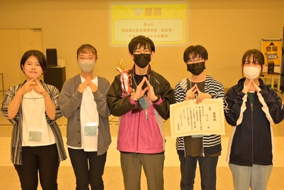 ZGiGwPKuIJwaeZfr6PoR.jpg?w=940&h=940