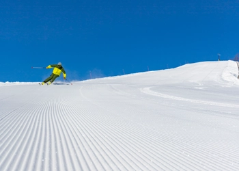 限定10名様をまっさらなゲレンデへご招待。ファーストトラック体験 ＜ホテルグリーンプラザ白馬／白馬コルチナスキー場＞