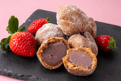 いちご餡ドーナツ