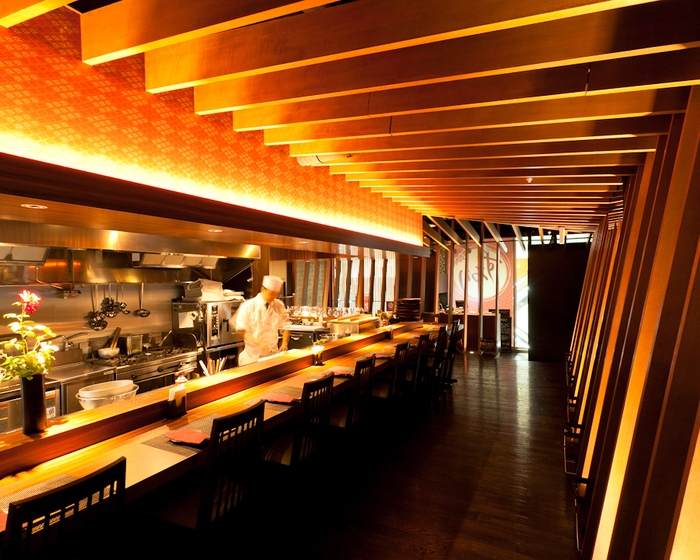 するりカウンター席