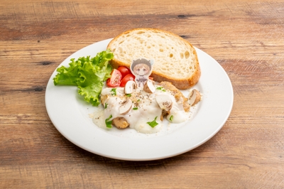 ZXsHFM7J0GMpHN8UWjyo.jpg?w=940&h=940