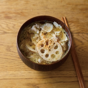 「れんこんのごま豚汁」（6章）