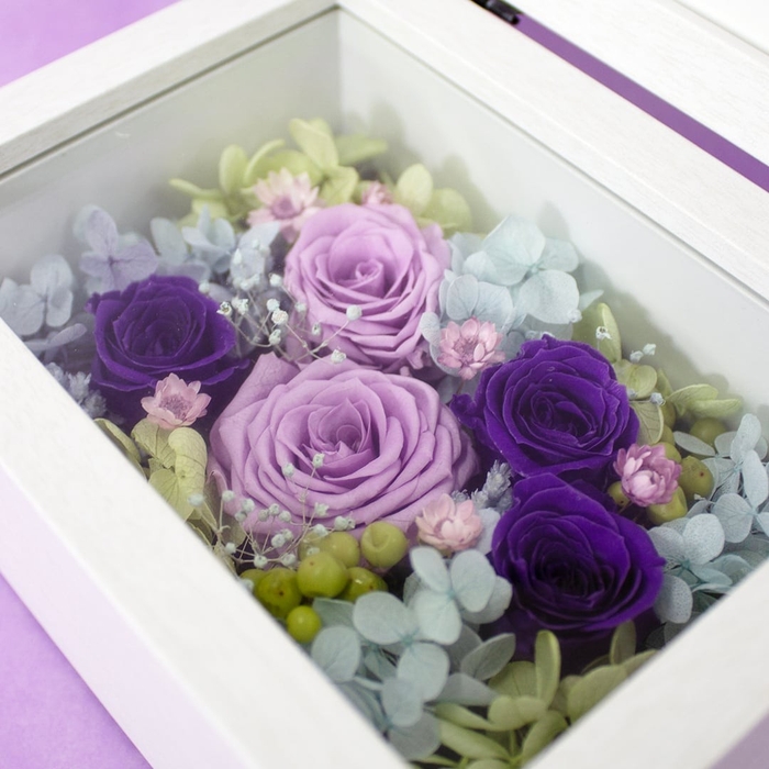 ※こちらはプリザーブドフラワーで 作成された商品です。