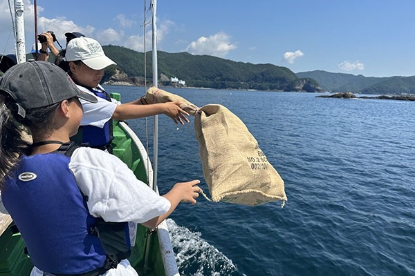 ⑧子どもたちとの投込み