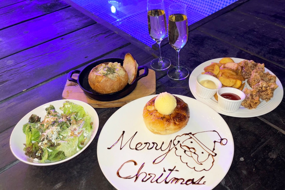 「カフェ&バー ヘミングウェイ横浜」クリスマスコース