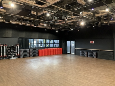 ZhaiWPO58Lkg9k2hb1sd.jpg?w=940&h=940