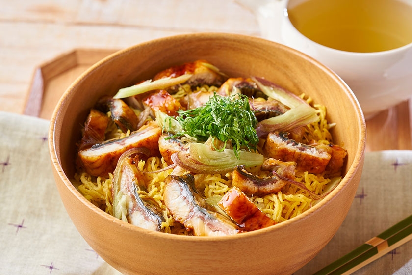 夏に食べたい食材、うなぎは「まぶし飯」でご用意。そのまま味わった後は出汁をかけて、うなぎ茶漬けで、二度美味しい!をお楽しみください。