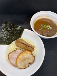 Zp1i7NXUeKFDRmqdDARl.JPG?w=940&h=940