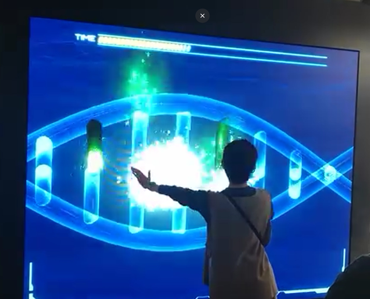 万博ヘルスケアパビリオンでの活用事例(手や身体の位置と連動)