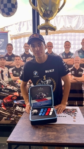 ZpruMjp39sfJKZnzch2C.jpg?w=940&h=940