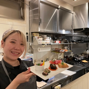 5点ピンチョスとアズサさん　