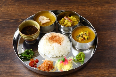 ZsptFpMxhAA8UGCZMyZl.jpg?w=940&h=940