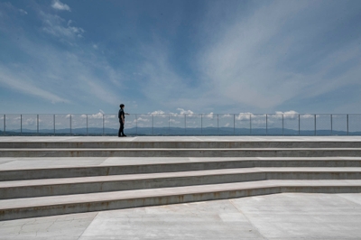 a0uBlnuB47BnmYh7xk2k.jpg?w=940&h=940