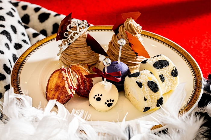 ミニスタンド1段目(ヴィランズロリポップやダルメシアンロールケーキなど)