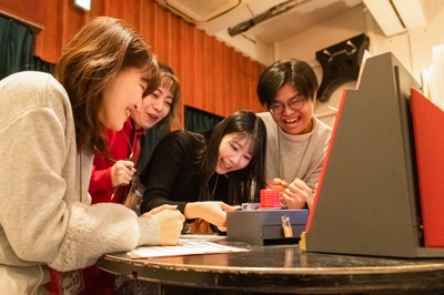 a2Df86Y84t85bvTzKvuK.jpg?w=940&h=940