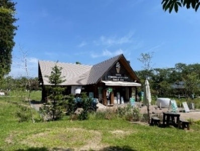 ソフトクリームショップ本店横