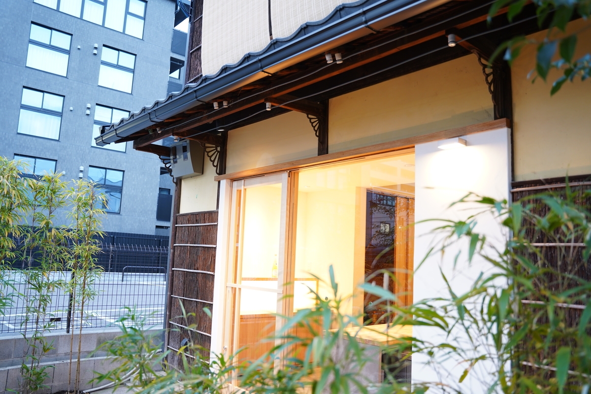 京都初!蜂蜜酒(ミード)専門の醸造所誕生 「京都蜂蜜酒醸造所」が3月10日「ミードの日」にグランドオープン