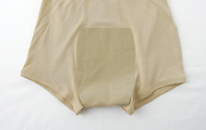 パンツ装着ベージュ