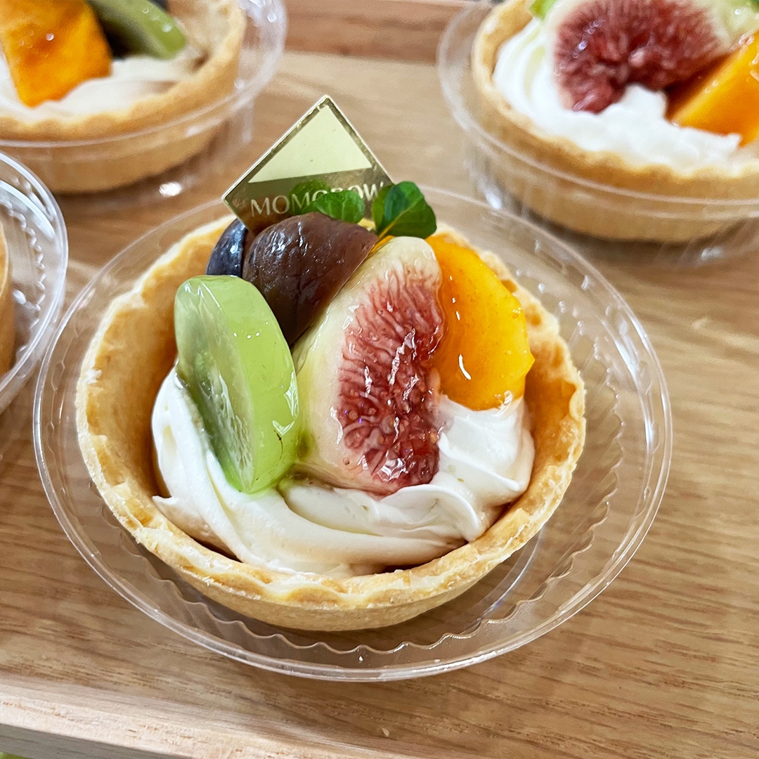 ▲柿や栗を楽しめる「冬の恵みカップ」(税込580円)