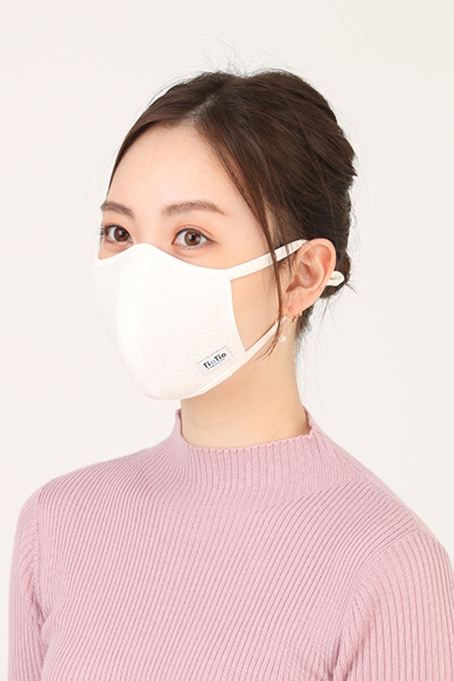 NEW「抗ウイルス加工マスク」、「洋服の青山」全店で11月21日発売