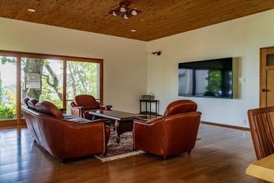 aKl7DpgHfL2X4p6GdS5b.jpg?w=940&h=940