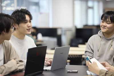 aL3gxjKz5aq5HRf7I4WZ.jpg?w=940&h=940