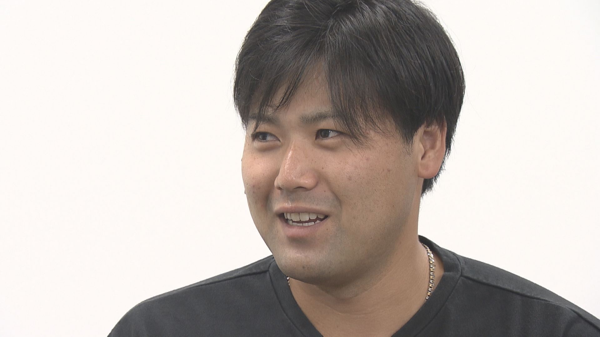 広島ホームテレビ「フロントドア」カープ・右の大砲候補 末包昇大を直撃!