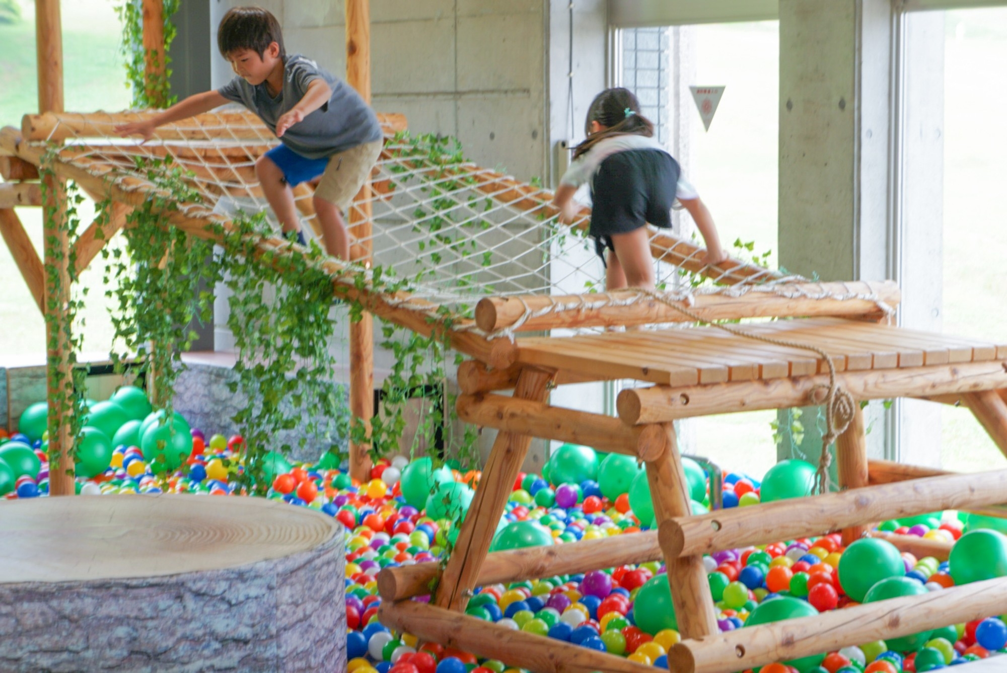 暑い日・雨でも安心なエリア「黒姫の森プレイランド~Naka~」