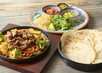 aZq94LcRShmOcUMeCwxG.jpg?w=940&h=940