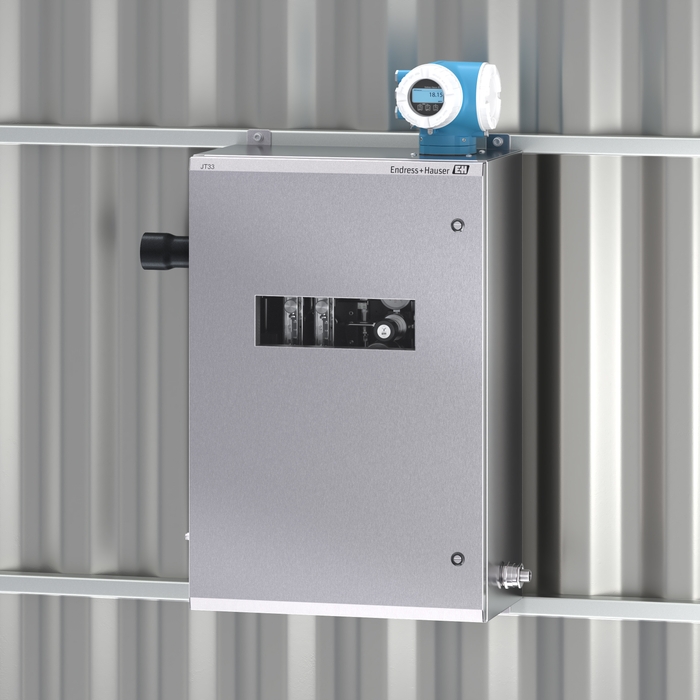 JT33 TDLASガスアナライザ(壁面に取り付けた状態)