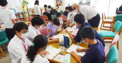 小学5・6年生向け「キッズチャレンジ in 近大福岡高校」開催　夏休みは高校生と一緒に楽しく学ぼう