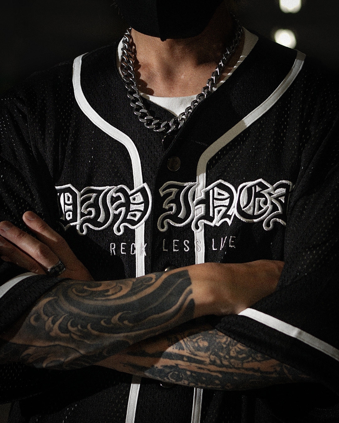 ブラックストリートファッションで話題の『DIVINER(ディバイナー)』より、25SS新作アイテムがリリース