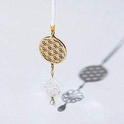 戦国武将の家紋をモチーフにしたアクセサリー 「真鍮製武将家紋和かざり」シリーズから 新デザインをラインナップ