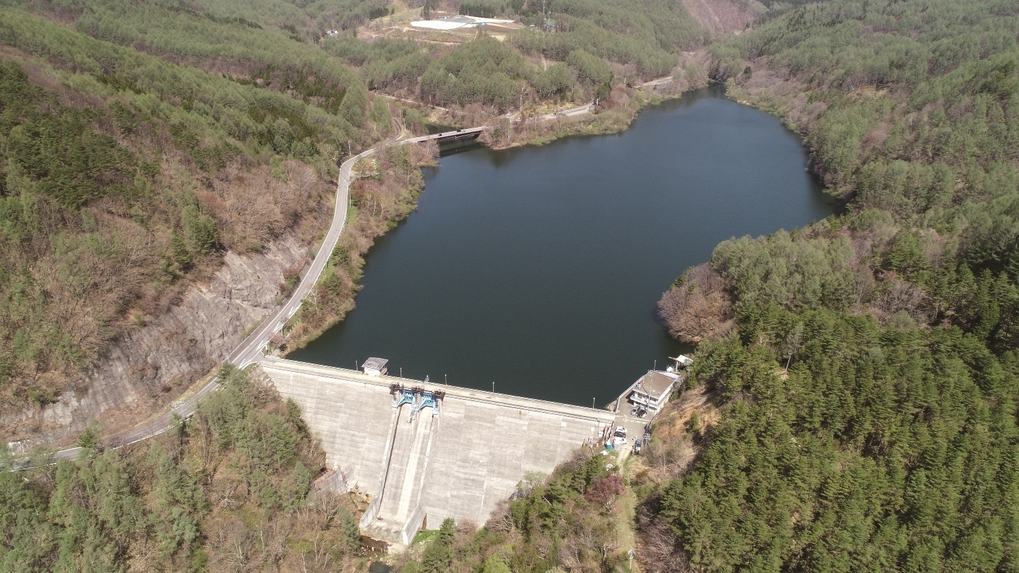 菅平ダム(上田市)