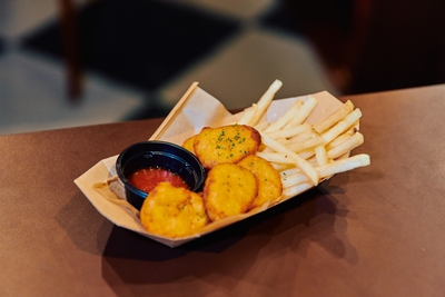 avURx0qID9aet6MFoD3x.jpg?w=940&h=940