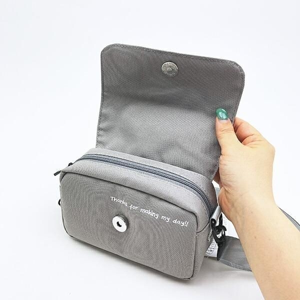 スヌーピーのショルダーバッグ