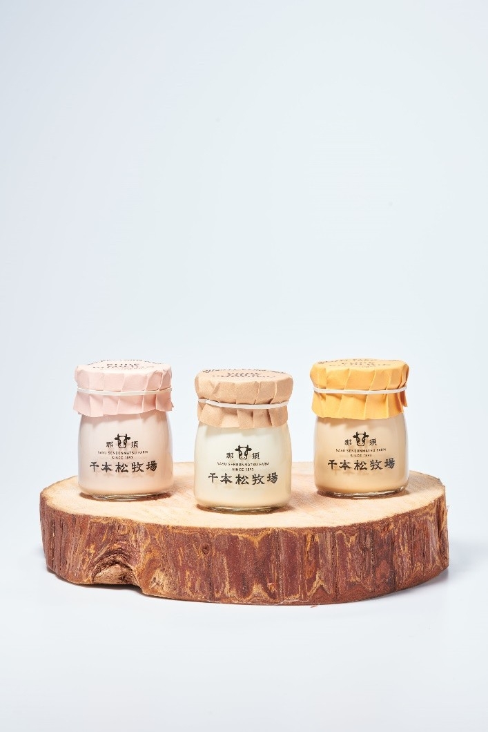 PURE MILK プリン 各480円(ファームショップ)