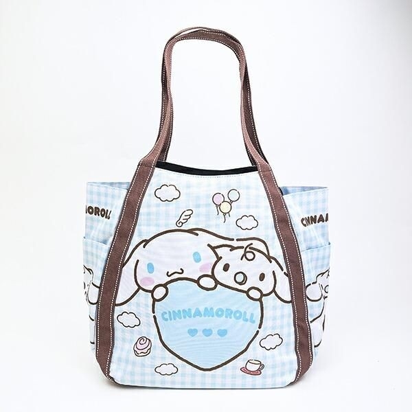 サンリオのバルーントートバッグ。大きくデザインされたキャラクターたちにきゅん。大き目サイズでいろいろな場面で活躍の予感です。