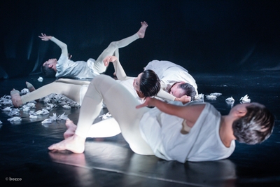 b4LoqKcC7fRglNhv9LqX.jpg?w=940&h=940