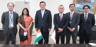 b4j1l7FWcVGpjnCSIzTU.jpg?w=940&h=940