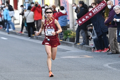 b9MNFBiBuYrHXyTTzaUI.jpg?w=940&h=940