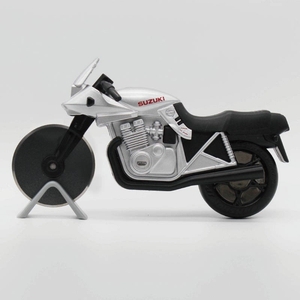 スズキのKATANA型ピザカッター「ピザカッターナ」