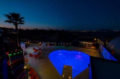 bJIoUiub8LQOptuKjlzV.jpg?w=940&h=940