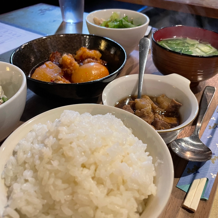 定食には野菜もたっぷり